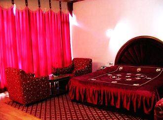 KTC Houseboat, Alleppey 4